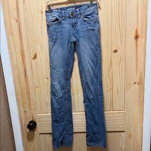 Aeropostale Women's Straight Leg Blue Jeans